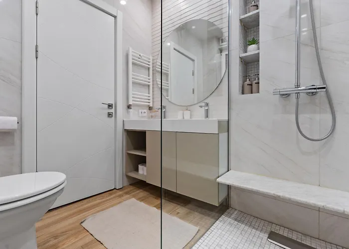 Apartment Monkey's Den - Artistic 2br With Balcony Bucharest