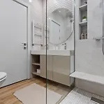 Apartman Monkey's Den - Artistic 2br With Balcony Bukarest