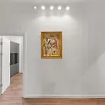 Monkey's Den - Artistic 2br With Balcony