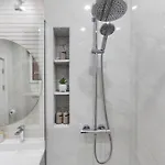 Monkey's Den - Artistic 2br With Balcony Bukarest