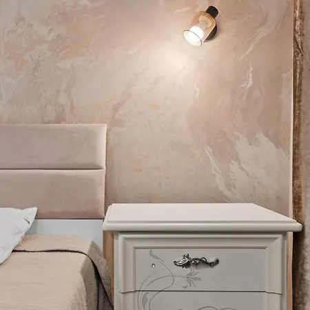 Apartment Monkey's Den Ultra-central Bukarest