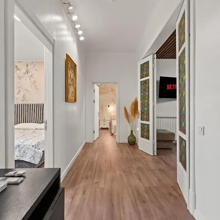 2br With Balcony * بوخارست