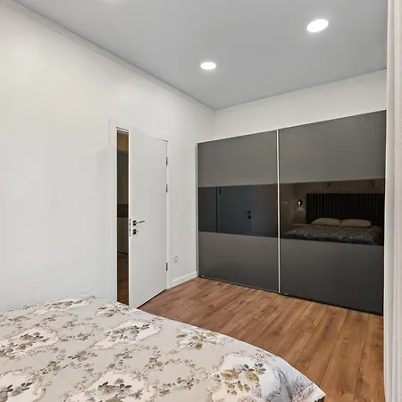 2br With Balcony * بوخارست