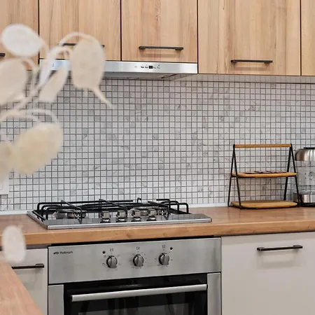 Monkey's Den Ultra-central Bucarest