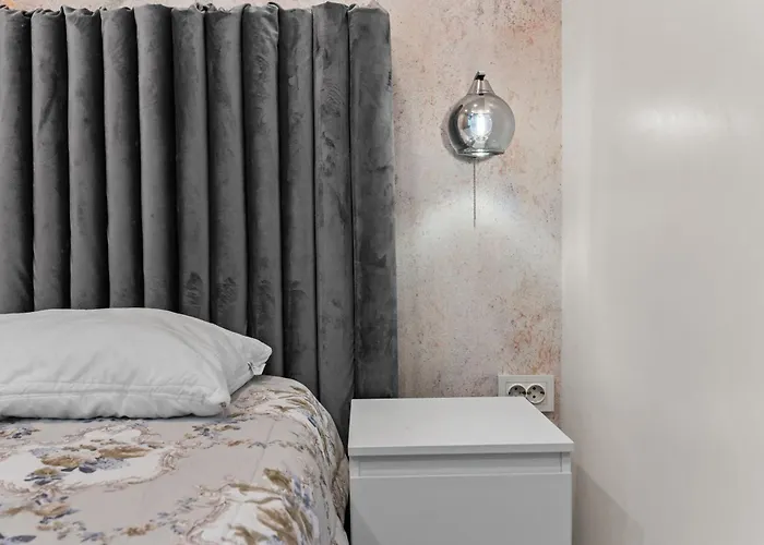 Διαμέρισμα Monkey's Den - Artistic 2br With Balcony *